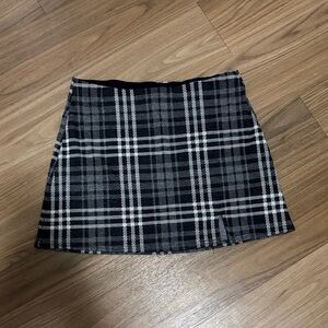 American Eagle Outfitters Black and Gray Plaid Mini Skirt